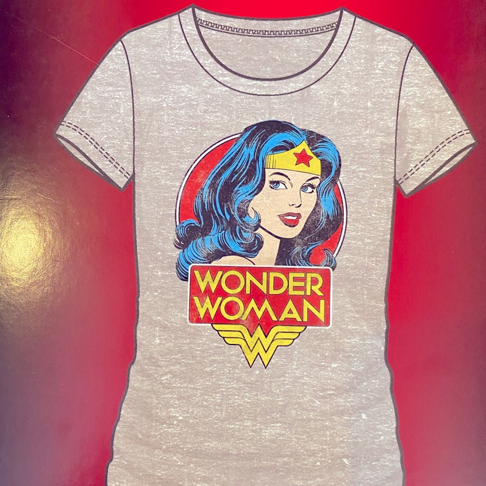 Exclusive DC Wonder Woman T-Shirt